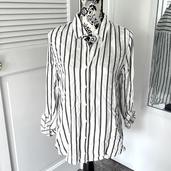 NWT Urban Outfitters Lumiére pinstriped button down - Picture 1 of 8